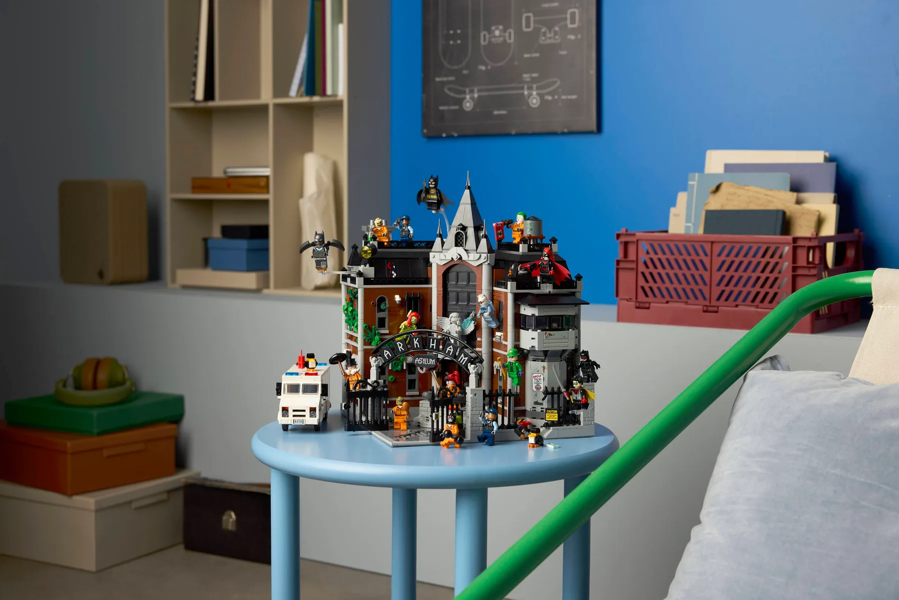 Lock Up Your Villains: A Deep Dive into LEGO® DC Batman™ Arkham Asylum™ (76300)